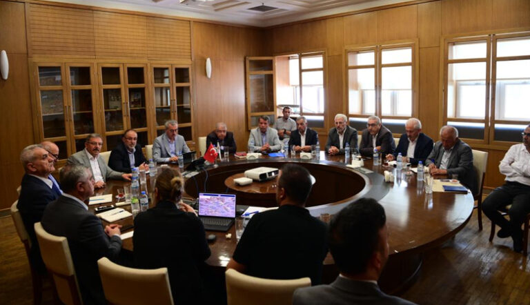 Kahramanmaraş’ın imar, iskân ve yeniden inşası için değerlendirme toplantısı yapıldı