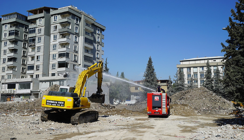 Kahramanmaraş’ta Tozlanmaya Karşı Sulama Desteği