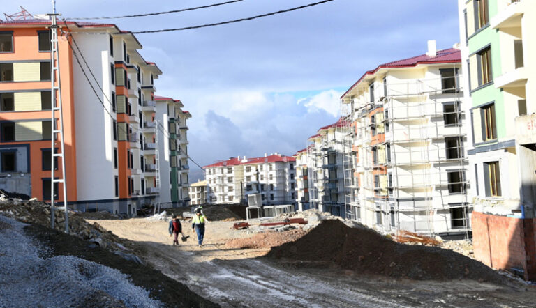 “Afşin’de Kalıcı Konutların İnşasında Sona Gelindi”