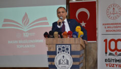 Baydur, kentteki basın mensuplarıyla bir araya geldi