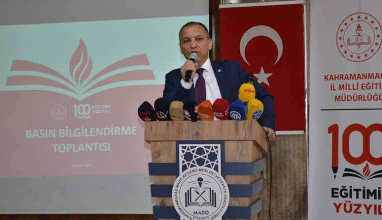 Baydur, kentteki basın mensuplarıyla bir araya geldi