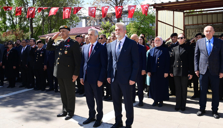 Kahramanmaraş’a İstiklal Madalyası Verilişinin 100. Yılı Coşkuyla Kutlandı