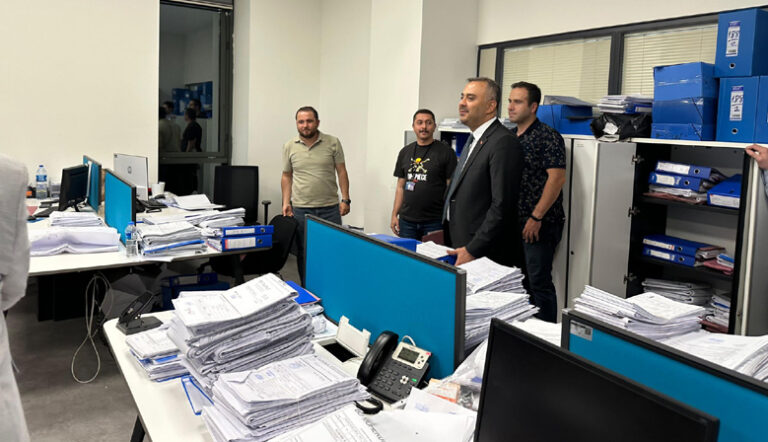 Başkan Toptaş’tan Yerinde Dönüşüm mesaisi yapan personele ziyaret