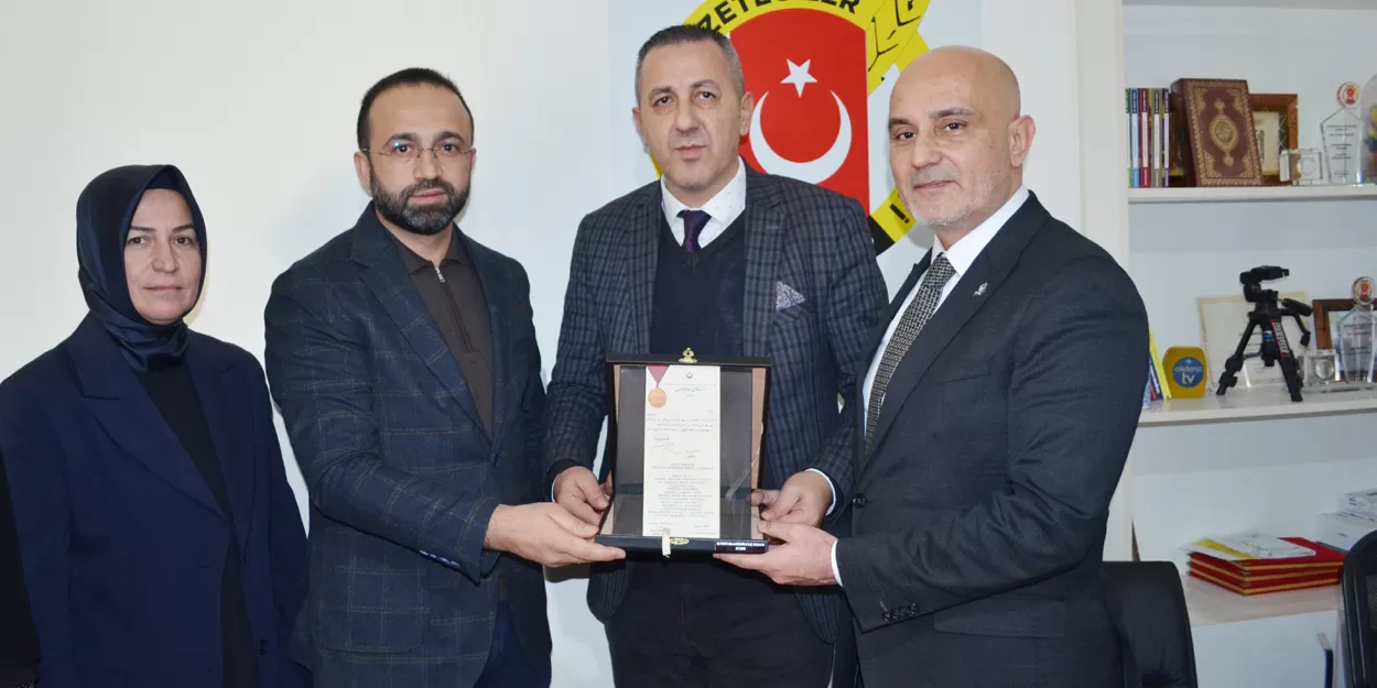 AK Parti İl Başkanı Gül, Akdeniz Gazeteciler Cemiyetini ziyaret etti