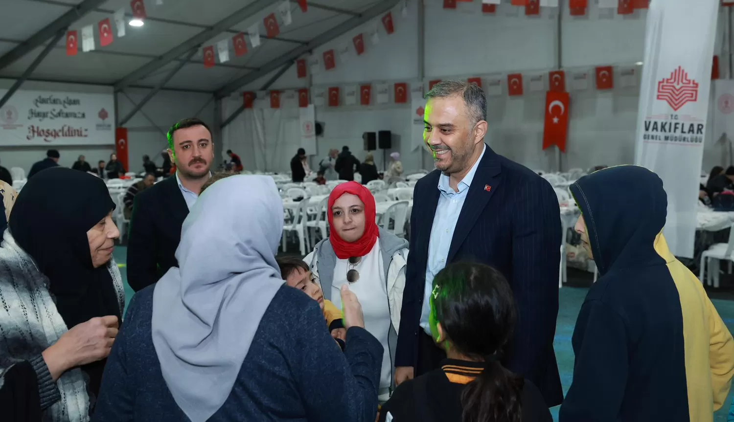 Başkan Toptaş, Ramazan’ın bereketini vatandaşlarla aynı sofrada paylaştı