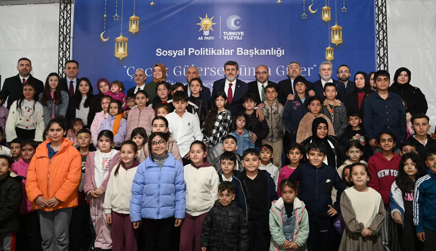 Başkan Görgel, Çocukların Bayram Sevincine Ortak Oldu