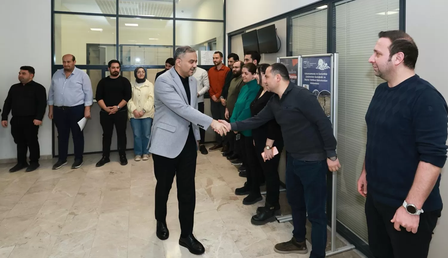 Başkan Toptaş, belediye personeliyle bayramlaştı