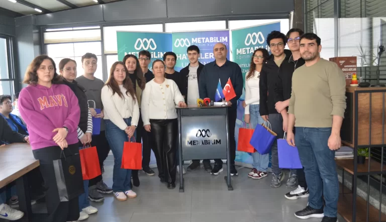 Metabilim Eğitim Kurumları’ndan MSÜ yıldızlarına Görkemli Ödül Töreni!