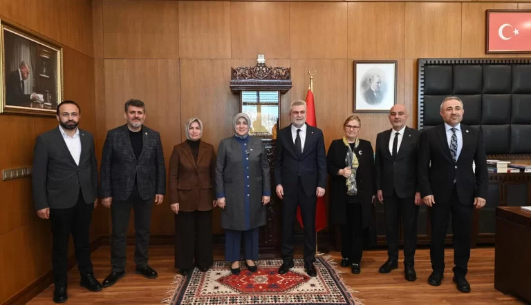Başkan Görgel, AK Parti Kadın Kolları Başkanı Ercan’ı Makamında Ağırladı