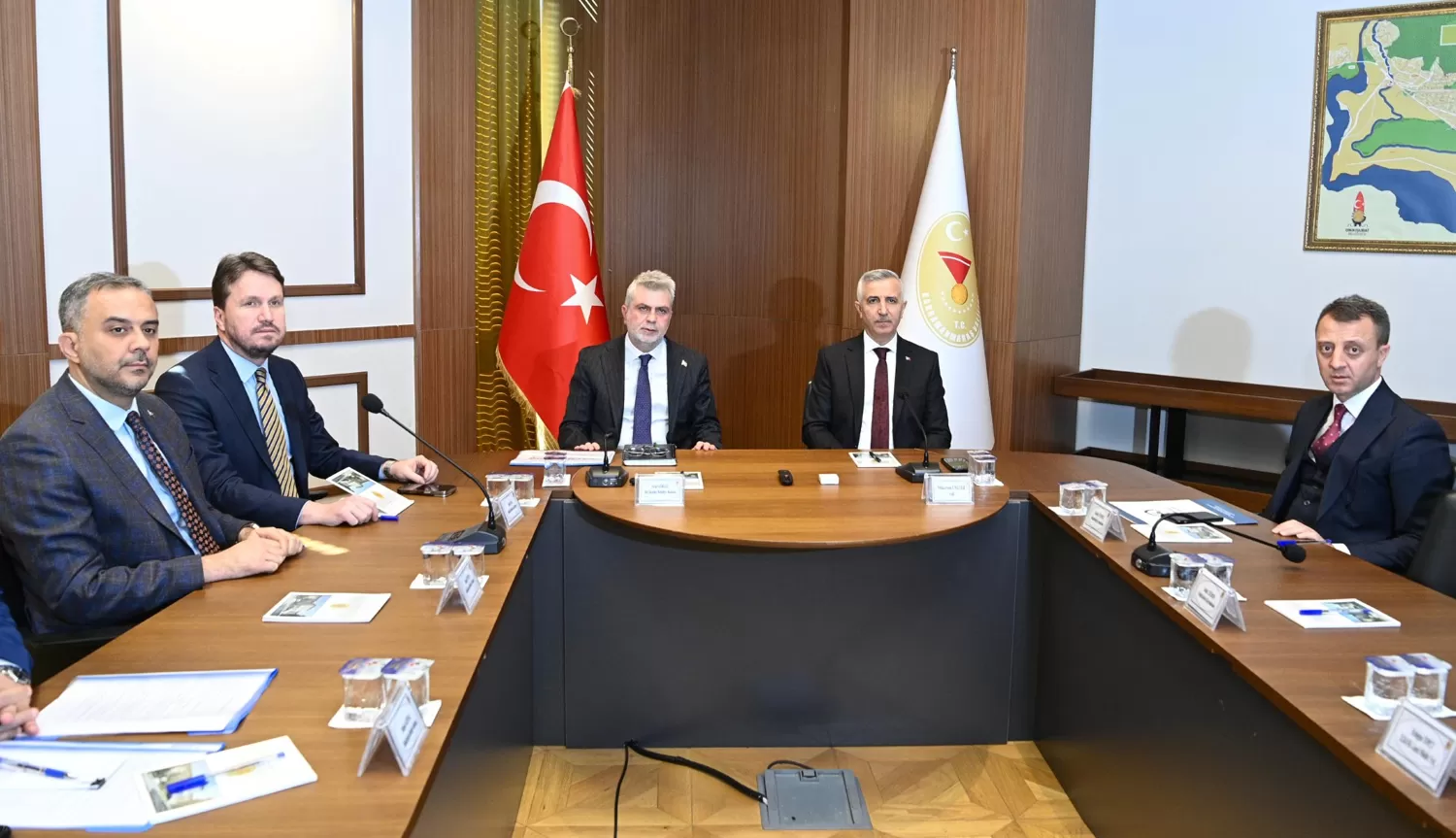 Başkan Görgel ve Vali Ünlüer, Altyapı Firmaları ile Toplantı Gerçekleştirdi