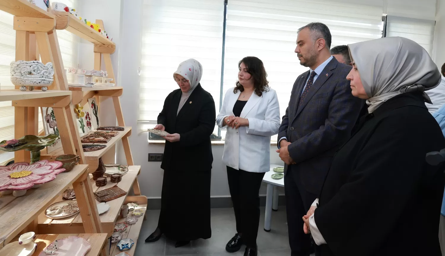 Onikişubat Belediyesi Kadın Emeği Seramik Atölyesi’nin eserleri görücüye çıktı