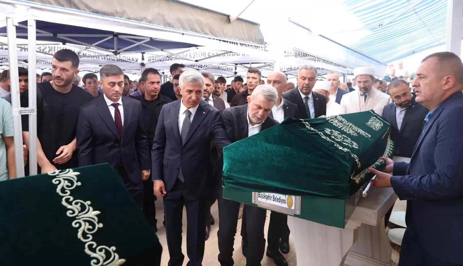 Yangında Hayatını Kaybeden Vatandaşlar Son Yolculuğuna Uğurlandı