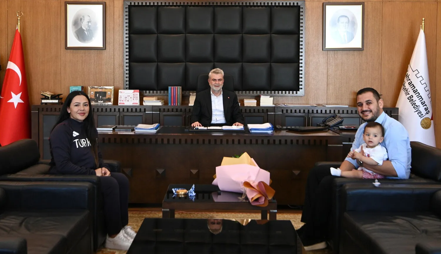 Başkan Görgel, Kahramanmaraşlı Milli Şampiyon Atıcı Safiye Temizdemir’i Ağırladı