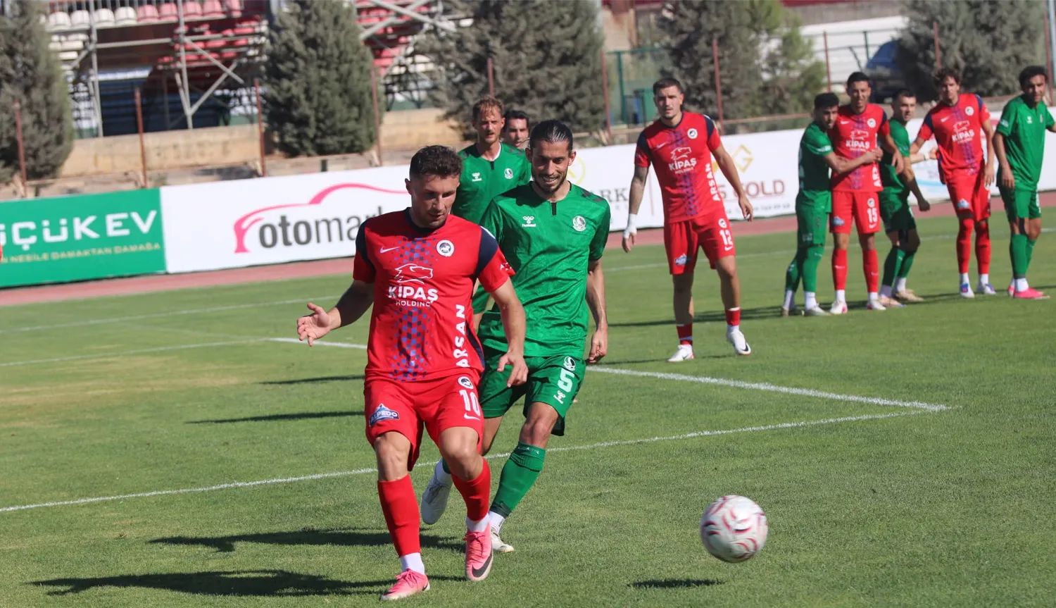 İstiklalspor Evinde Sakaryaspor’a 3-1 Mağlup Oldu
